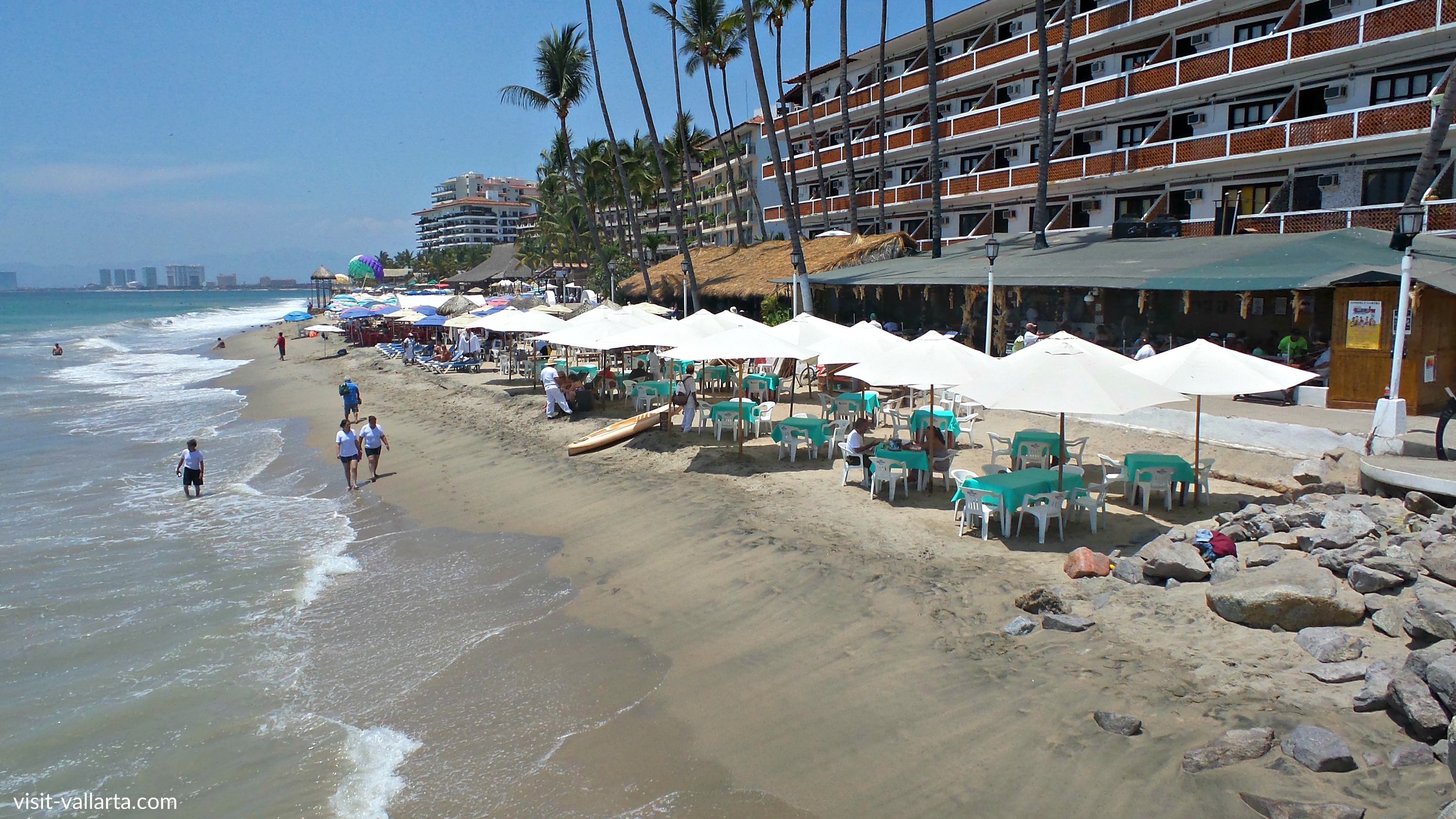 Playa Los Muertos Puerto Vallarta Cuates y Cuetes from